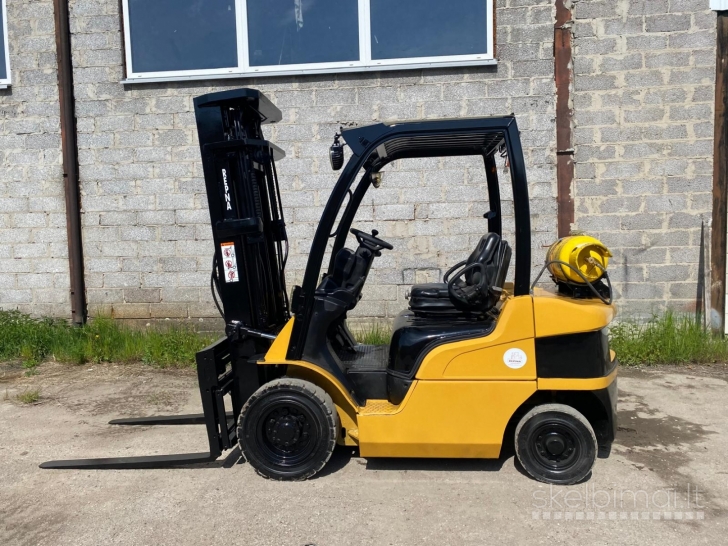 Šakinis krautuvas Cat Gp25n