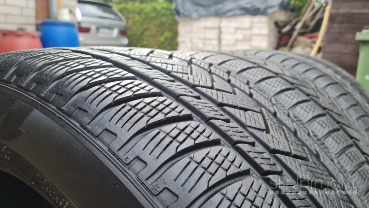 BMW X5 R19,Žieminių padangų komplektas PIRELLI SCORPION WINTER ECOIMPACT