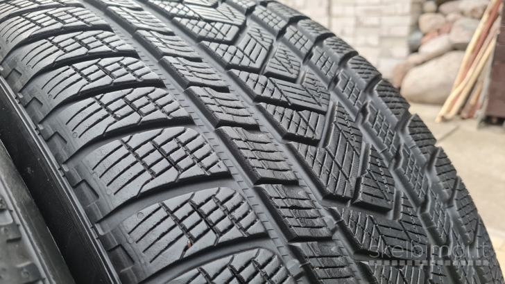 BMW X5 R19,Žieminių padangų komplektas PIRELLI SCORPION WINTER ECOIMPACT