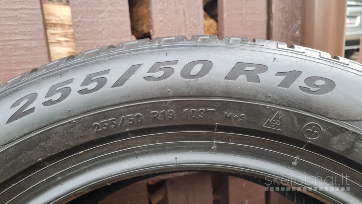 BMW X5 R19,Žieminių padangų komplektas PIRELLI SCORPION WINTER ECOIMPACT