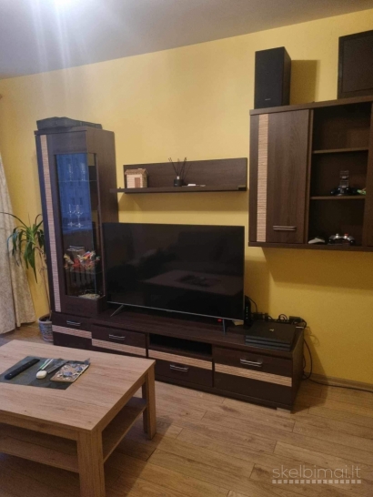   Išnuomoju 2 k. buta Vaitkaus g. renovuotame name  Panevežyje 