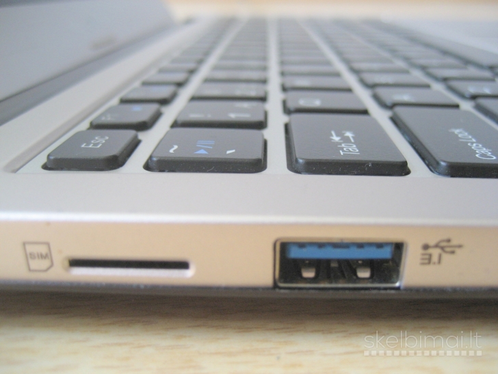Mažas greitas metalinis 13.0 FHD IPS/ 256GB/ 3 val