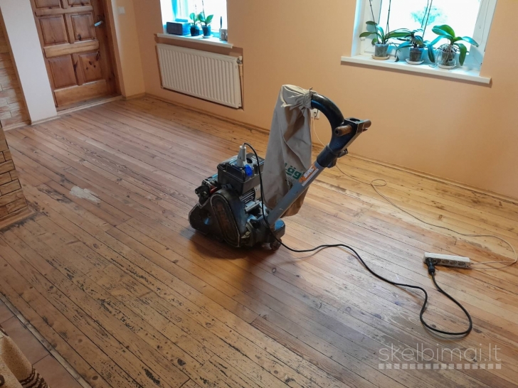 Parketo slifavimas laiptu restauravimas