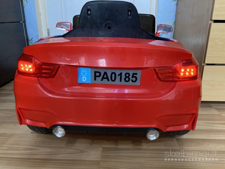 Vaikiškas elektrinis automobilis