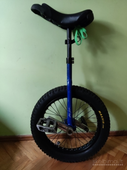 Vienaratis Kris Holm KH20