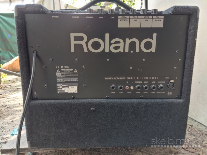 Kolonėlė (kubas) Roland KC-150