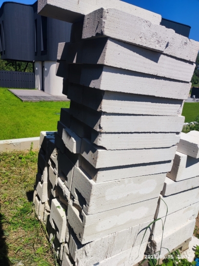 Nepanaudoti dujų silikato blokeliai