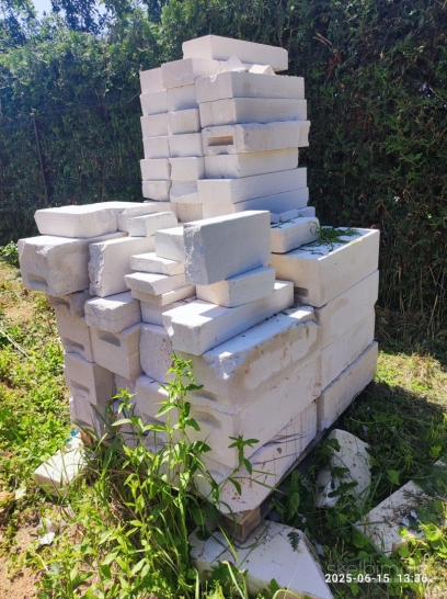 Nepanaudoti dujų silikato blokeliai