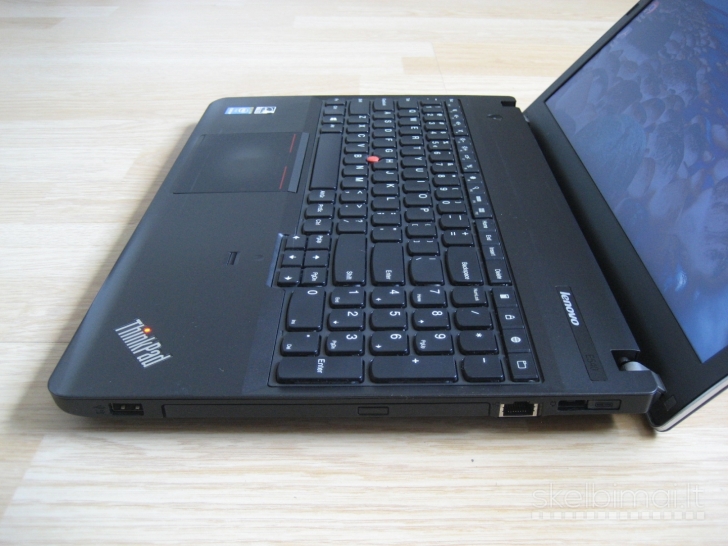 Lenovo E540 su i5 3.10GHz/ 1000GB/ 8GB/ 1GB Intel