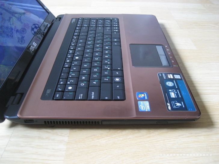 Puikus 17.3 Asus K73E i5/ 128GB+1000GB/ 8GB/ 3 val