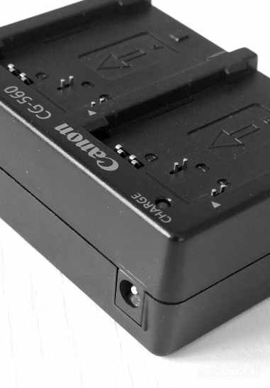 Canon mini Dv kameros / baterijų kroviklis cg-560