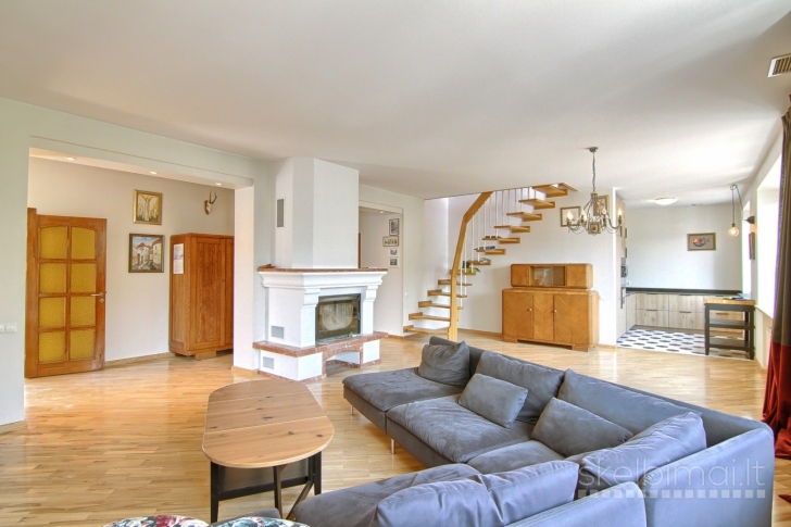 Parduodamas išskirtinis 168,57 m² butas miesto centre