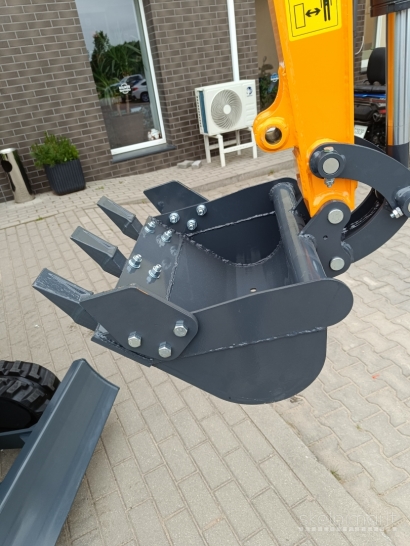 Mini Ekskavatorius Enzo Ht-18 Kubota variklis