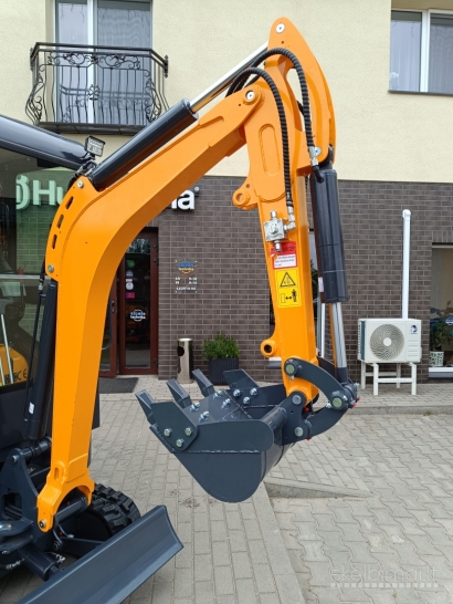 Mini Ekskavatorius Enzo Ht-18 Kubota variklis