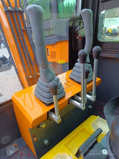 Mini Dyzelinis Ekskavatorius Enzo Ht-10h