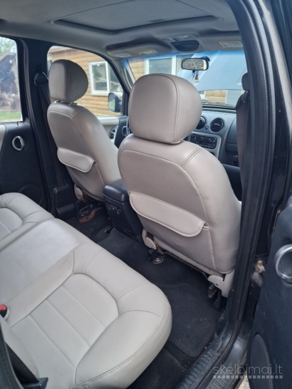 JEEP LIBERTY