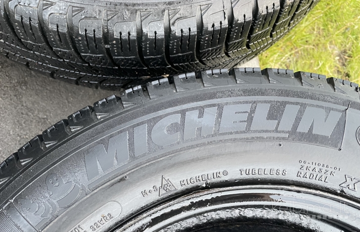 Ratlankiai su padangomis – 195/65R15 Michelin