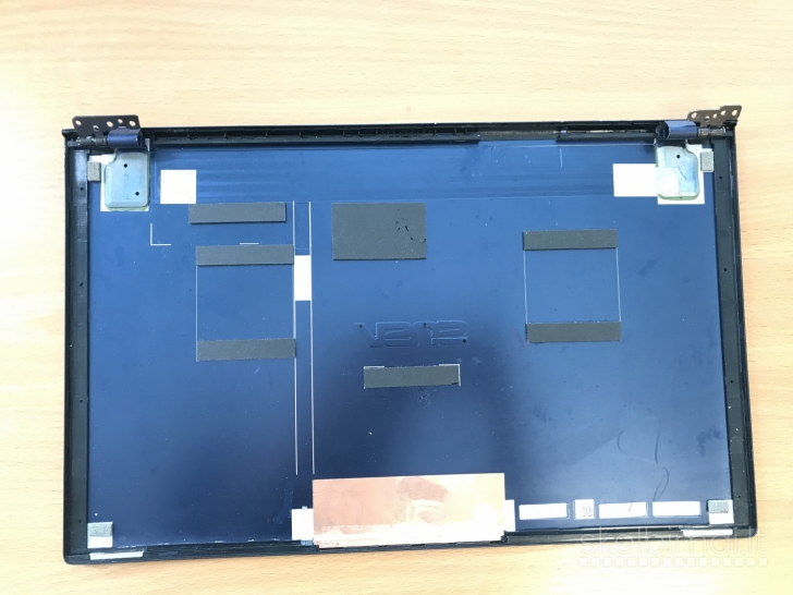 ASUS ZenBook 15 UX533 UX533F UX534 UX534F dangtis liečiamam ekranui