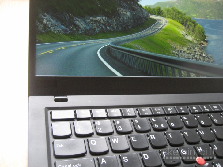 Lenovo X1 Carbon 6th gen i5/ 256gb/ 8gb/ 3 val.