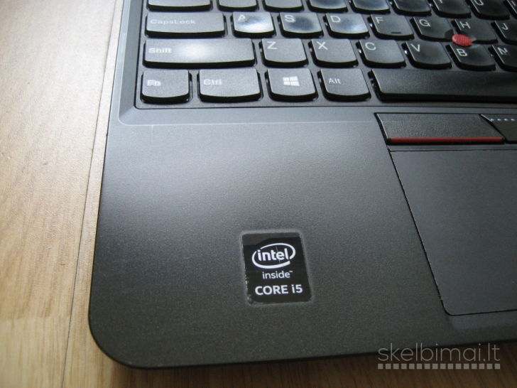 Lenovo E550 su i5 2.70ghz/ 500gb/ 8gb/ 1gb Intel