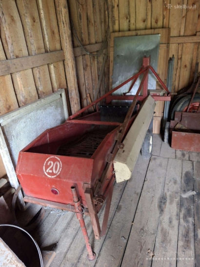 Parduodu T 25 traktoriaus inventorių