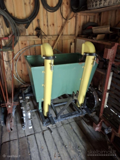 Parduodu T 25 traktoriaus inventorių