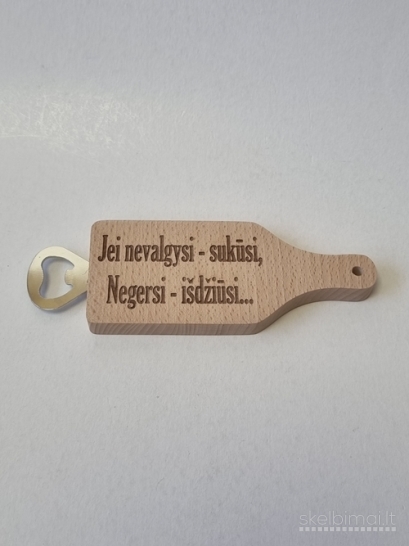 Graviruotos medinės dovanos