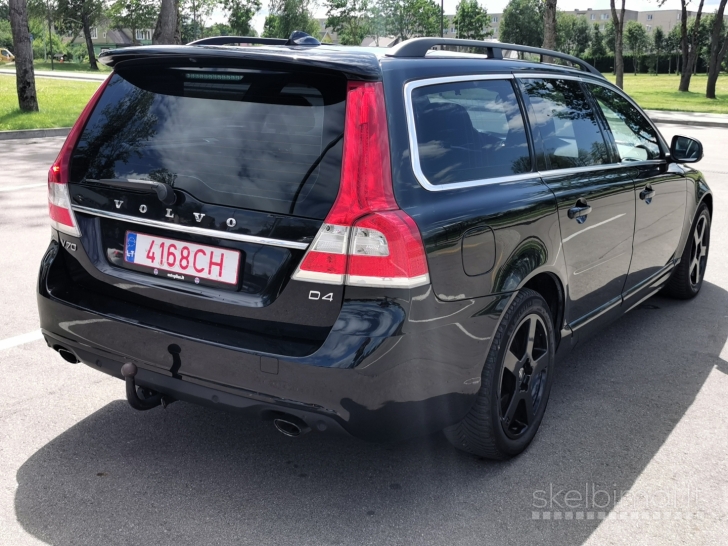 Volvo V70 2014