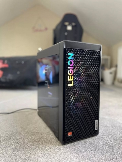Parduodu galingą žaidimų kompiuterį Lenovo Legion