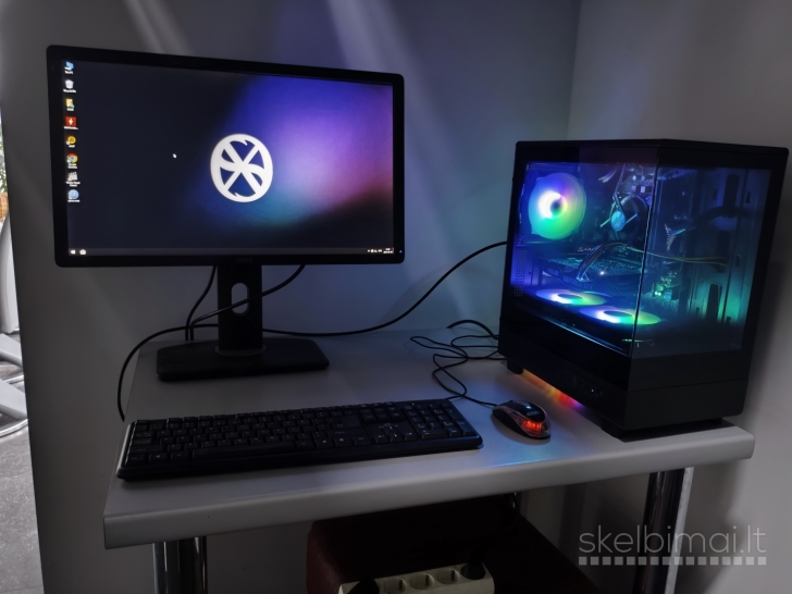 Gaming žaidimų kompiuteris su monitorium