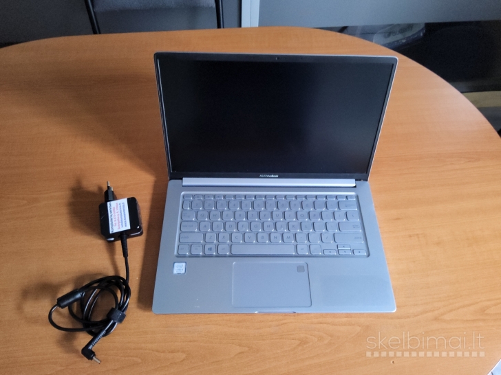 Asus Vivobook X403f: 14" Fhd, i3-8145u, 4gb, SSD 128gb