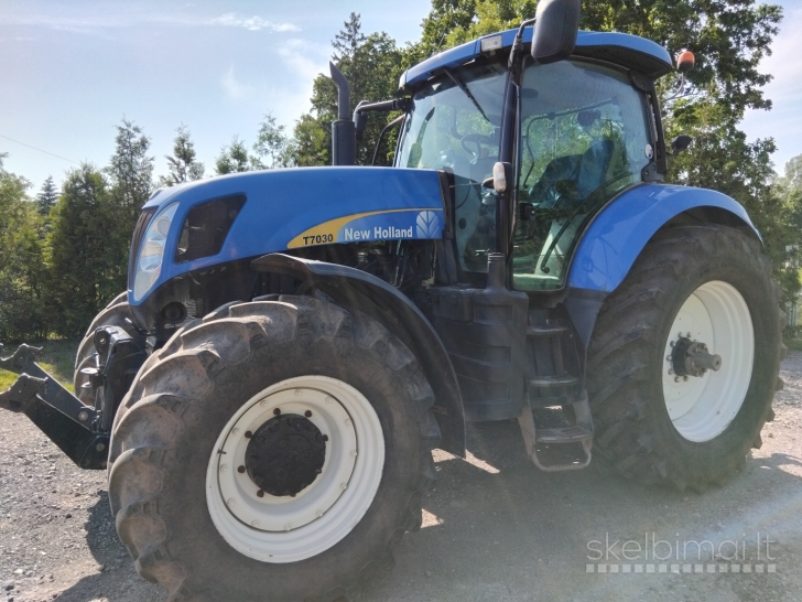 New Holland t7030