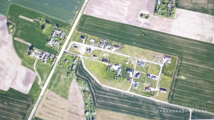 Kauno r. naujas namų kvartalas gražioje vietoje