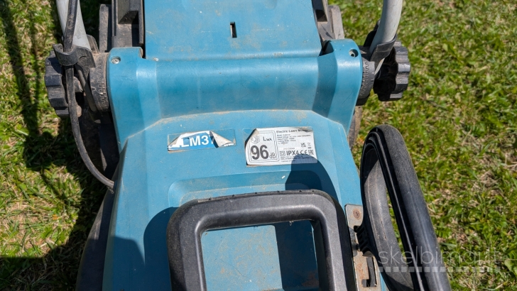 Makita ELM3720 Elektrinė vejapjovė 1400W 37CM - su trūkumų