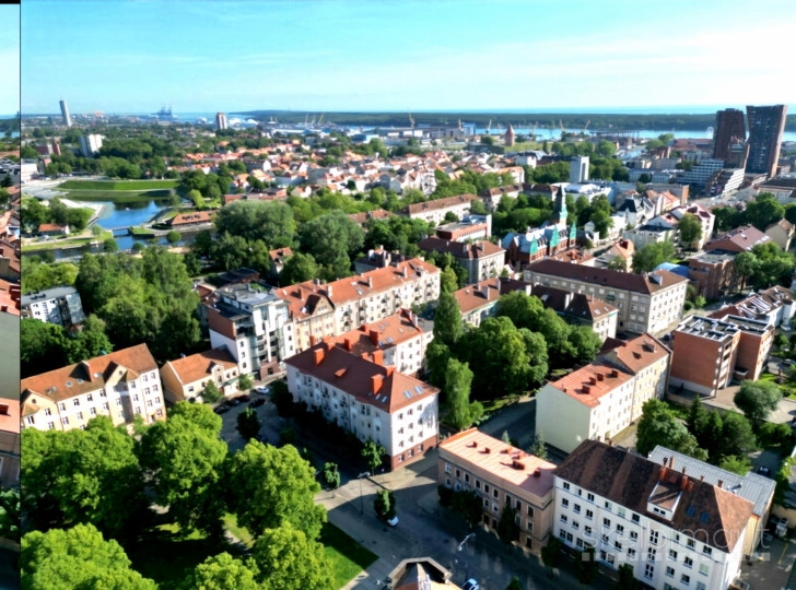 Parduodamas 3-jų kambarių butas Klaipėdos senamiestyje.