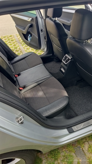 Automobilio nuoma su vairuotoju tel:+37064314115