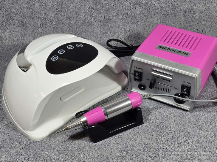 Manikiūro rinkinys: lempa nagams 258w + freza 40w