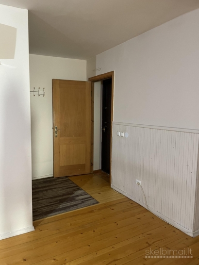 Išnuomojamas 85 m2 gyvenamos patalpos Studijos tipo