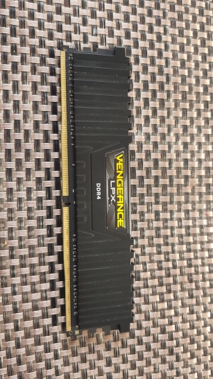 Ddr4 4gb ram 2133mhz Corsair Vengeance LPX