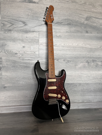Parduodama Elektrinė gitara JET JS-300 BK su priedais ir dėklu