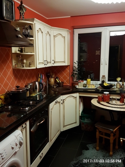 Keičiu 4 kambarių butą Kaune. į namą Kauno raj