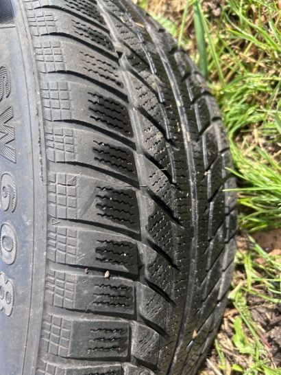 MB R16 225/55