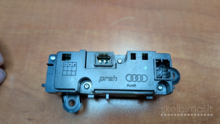 Audi A6 C8 Šviesu jungtukas
