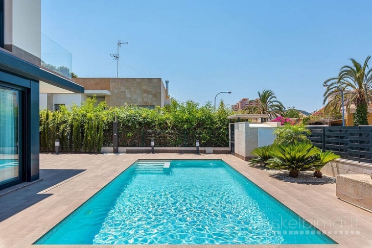 Nauja vila arti jūros La Manga.Ispanija