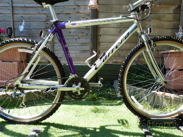 CARRERA Gravity Mountain Bike. 26''ratai. 20''remas.21 begis