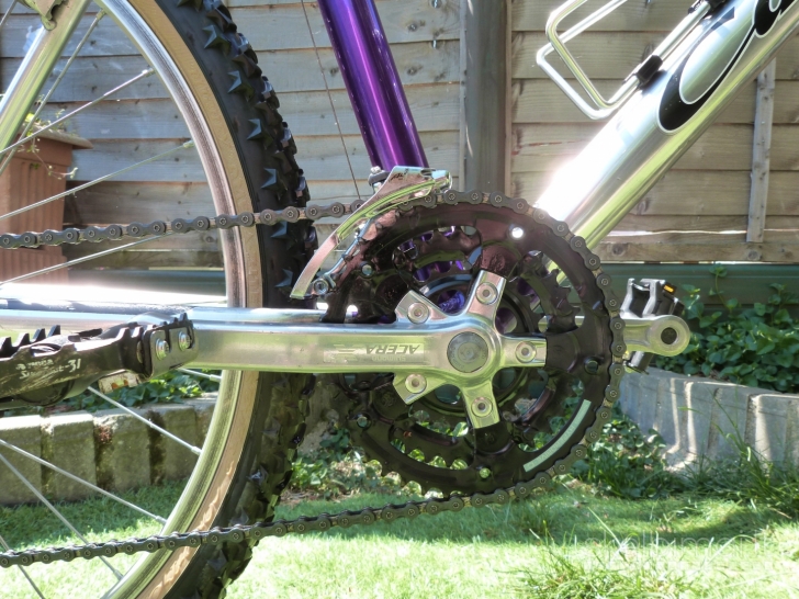 CARRERA Gravity Mountain Bike. 26''ratai. 20''remas.21 begis