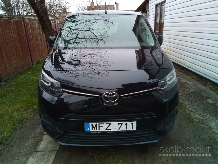 Toyota Proace city verso long