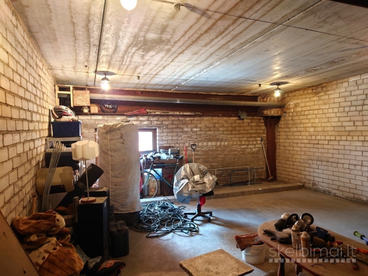 Parduodamas labai pigiai dvigubas 33,30 m² garažas 