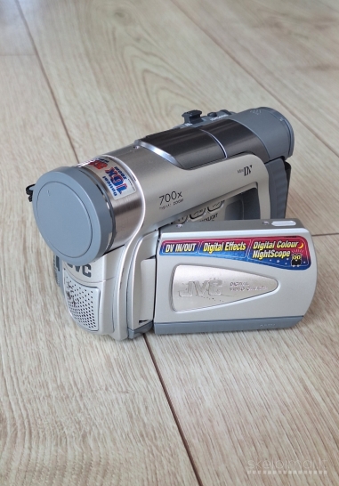 Mini Dv kamera JVC Gr-d30e