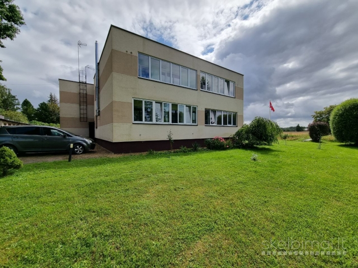 PARDUODAMAS 2 KAMBARIŲ BUTAS PAKRUOJYJE, STATYBININKŲ G. 13